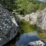 Entre Eaux Et Roches - Dans Maison Ardechoise De Caractere