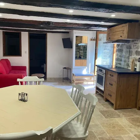 Entre Eaux Et Roches - Dans Maison Ardechoise De Caractere * Beaumont (Ardeche)